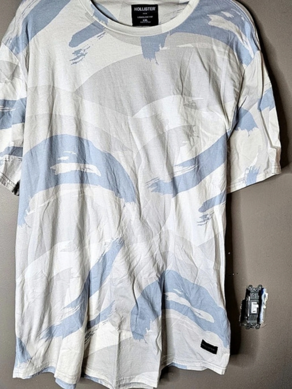 Hollister Abstract Short Sleeve Tee XXL Ptp 25" Blue And White